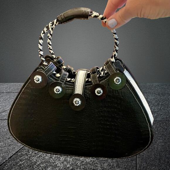 COPY - 🎉HP!🎉Mary Frances Retro Black & White Frame Bag - Picture 3 of 14